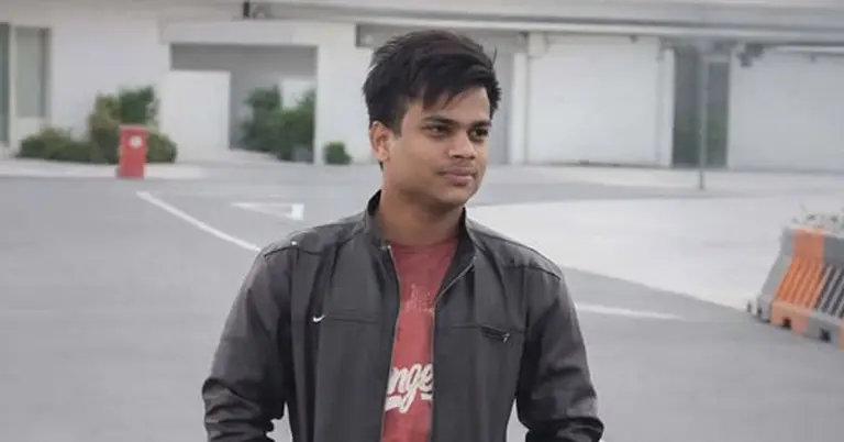 বজ্রপাতে নিহত ঠাকুর চাঁন